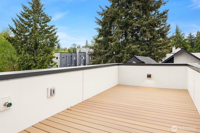 10835 11th Avenue NE, Seattle, WA 98125