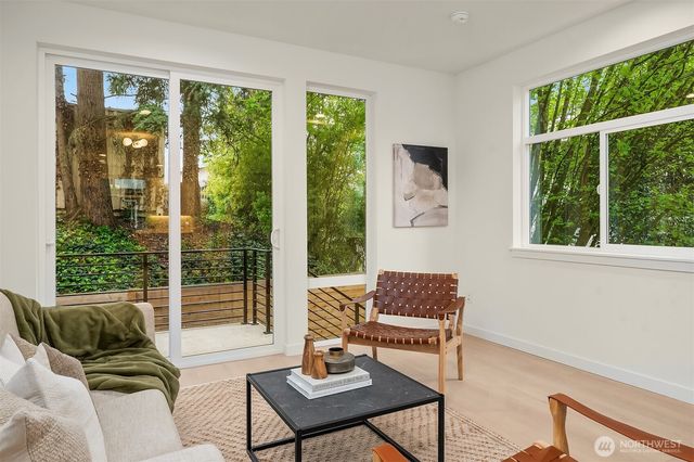 10835 11th Avenue NE, Seattle, WA 98125