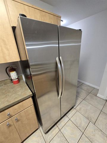 2412 W FIG STREET 2, Tampa, FL 33609