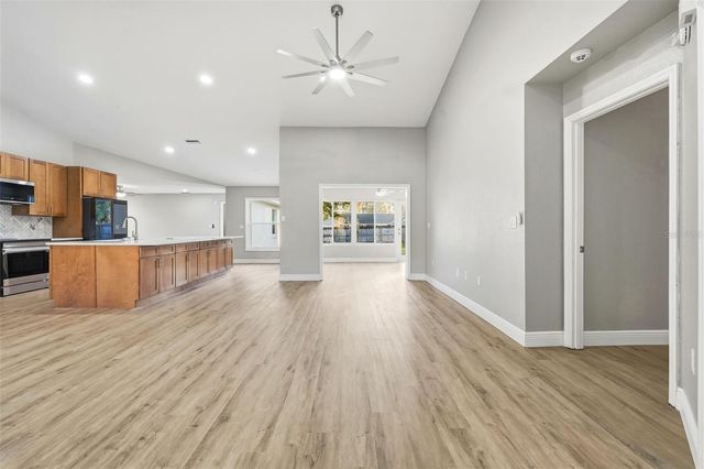 3307 SE 18TH COURT, Ocala, FL 34471