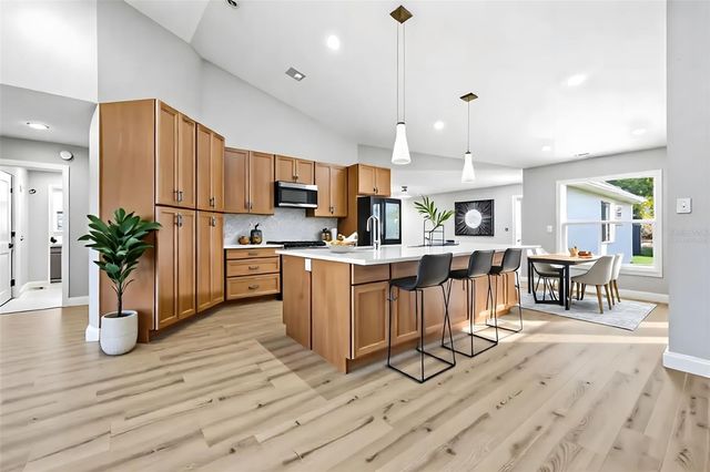 3307 SE 18TH COURT, Ocala, FL 34471