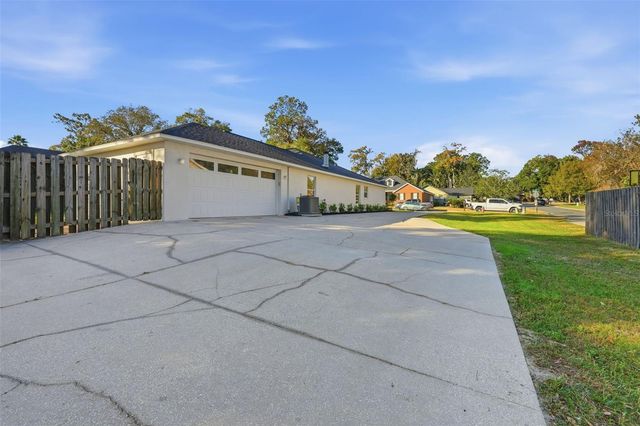 3307 SE 18TH COURT, Ocala, FL 34471