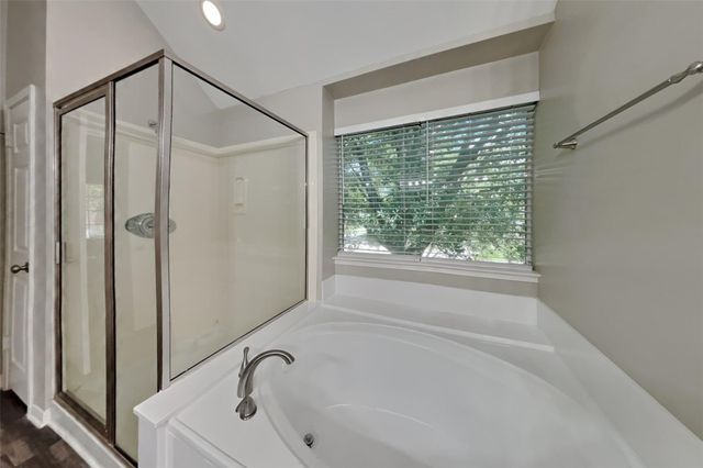 15907 Lausanne Drive, Houston, TX 77070