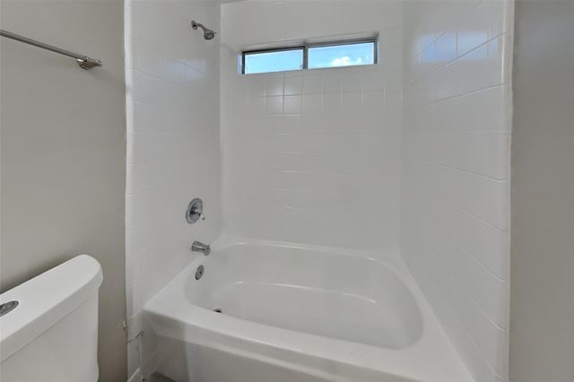 15907 Lausanne Drive, Houston, TX 77070