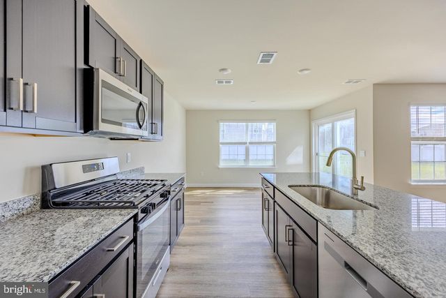 110 CHARING CROSS DR, Stephens City, VA 22655