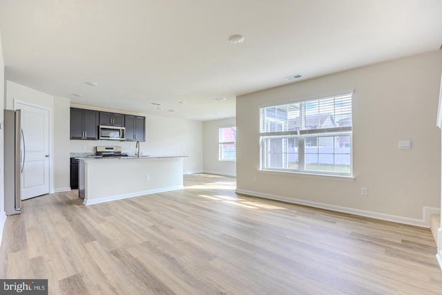 110 CHARING CROSS DR, Stephens City, VA 22655