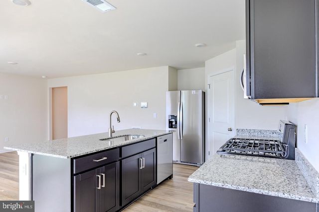 110 CHARING CROSS DR, Stephens City, VA 22655