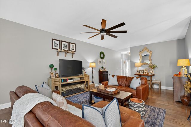 141 Queensgate, Bristol, TN 37620