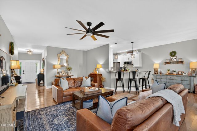 141 Queensgate, Bristol, TN 37620