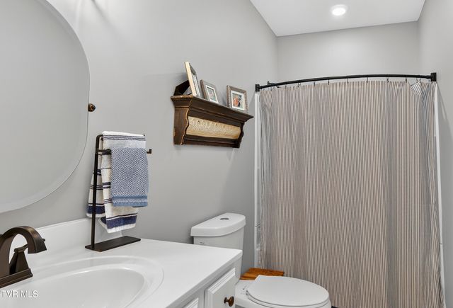 141 Queensgate, Bristol, TN 37620