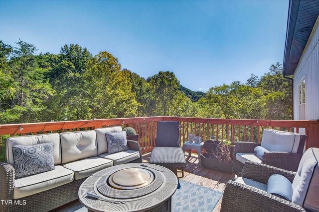 141 Queensgate, Bristol, TN 37620