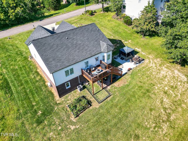 141 Queensgate, Bristol, TN 37620