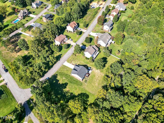 141 Queensgate, Bristol, TN 37620