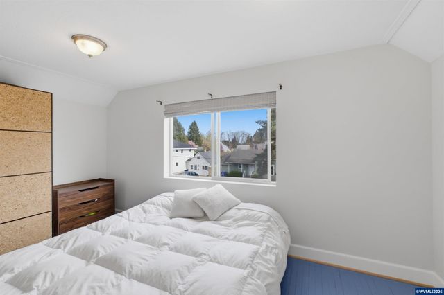 395 22nd St SE, Salem, OR 97301