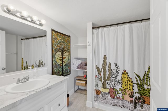 395 22nd St SE, Salem, OR 97301