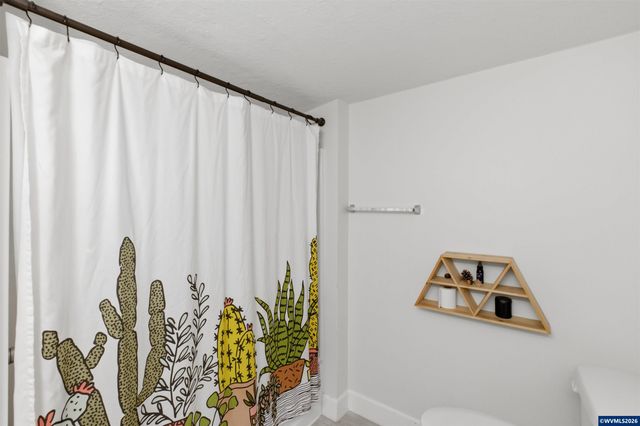 395 22nd St SE, Salem, OR 97301