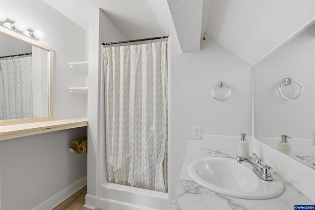 395 22nd St SE, Salem, OR 97301