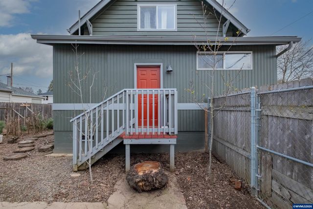 395 22nd St SE, Salem, OR 97301