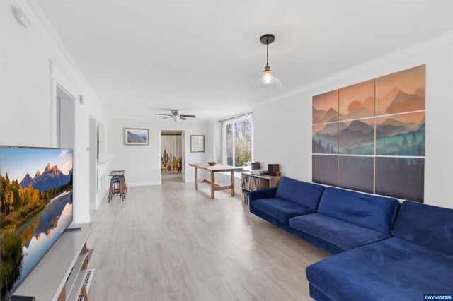 395 22nd St SE, Salem, OR 97301