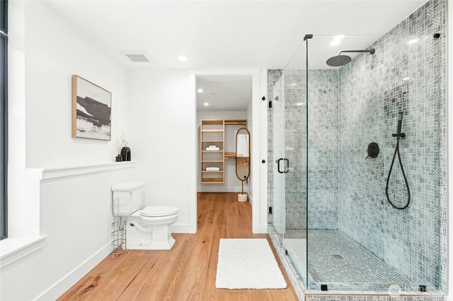 2115 Squak Mountain Loop SW, Issaquah, WA 98027