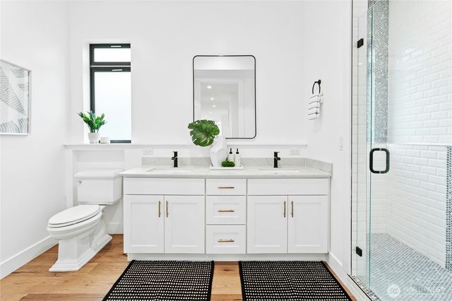 2115 Squak Mountain Loop SW, Issaquah, WA 98027