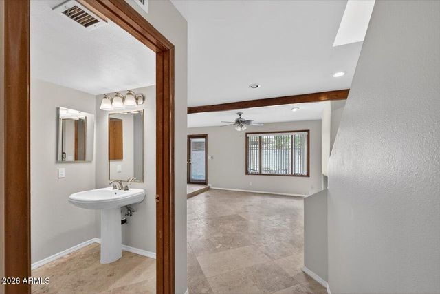 5750 N 10TH Street 5, Phoenix, AZ 85014