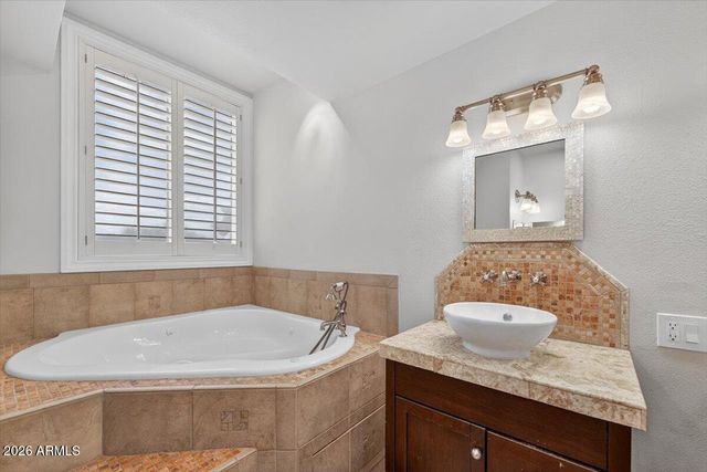 5750 N 10TH Street 5, Phoenix, AZ 85014