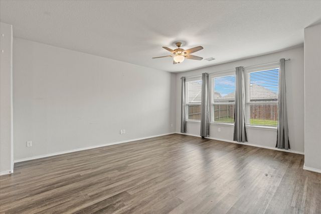2134 Mossbrook Drive, Royse City, TX 75189