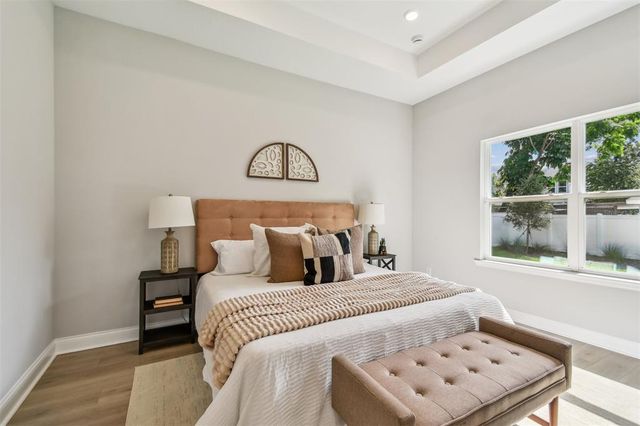 1205 EASTIN AVENUE, Orlando, FL 32804