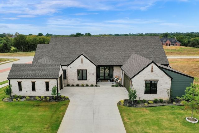 2702 Stonecrest Drive, Sherman, TX 75092