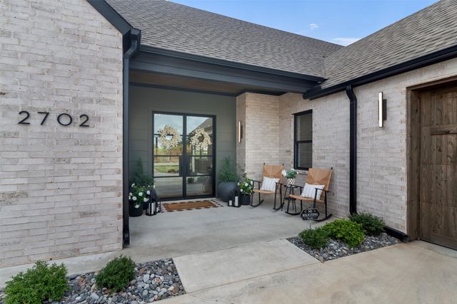 2702 Stonecrest Drive, Sherman, TX 75092