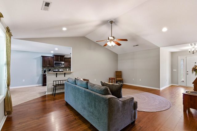 101 Oakey Estates Dr., Conway, SC 29527
