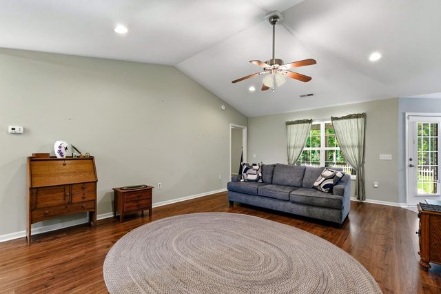 101 Oakey Estates Dr., Conway, SC 29527