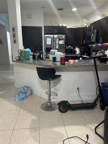 948 NW Phoenix Way, Weston, FL 33327