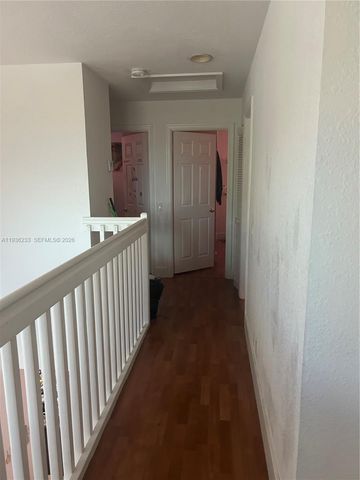 948 NW Phoenix Way, Weston, FL 33327