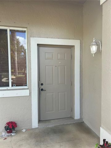 948 NW Phoenix Way, Weston, FL 33327