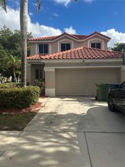 948 NW Phoenix Way, Weston, FL 33327