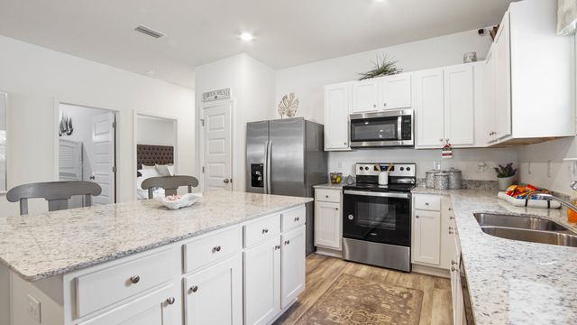 195 Sweetclover Street, Freeport, FL 32439