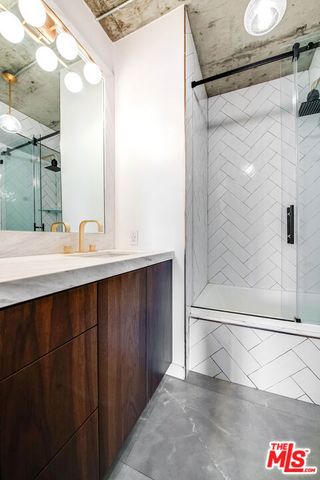 1155 N La Cienega Boulevard 706, West Hollywood, CA 90069