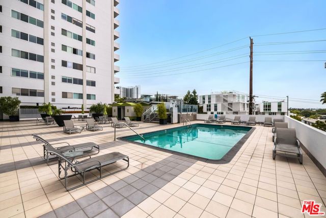 1155 N La Cienega Boulevard 706, West Hollywood, CA 90069