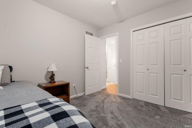 18991 Meadowflower Drive, New Paris, IN 46553
