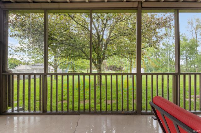 18991 Meadowflower Drive, New Paris, IN 46553