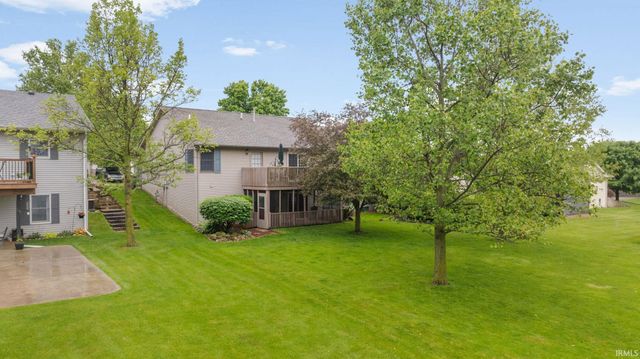 18991 Meadowflower Drive, New Paris, IN 46553