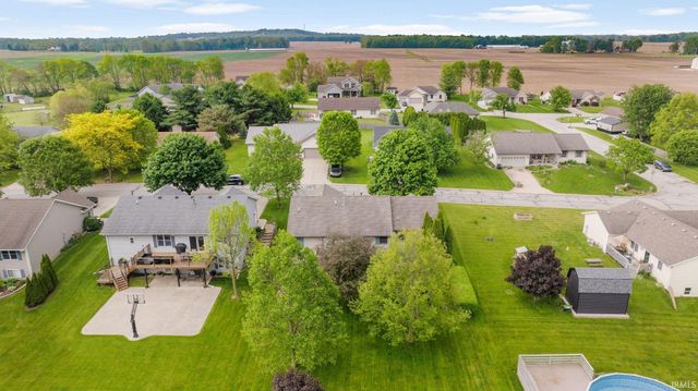 18991 Meadowflower Drive, New Paris, IN 46553