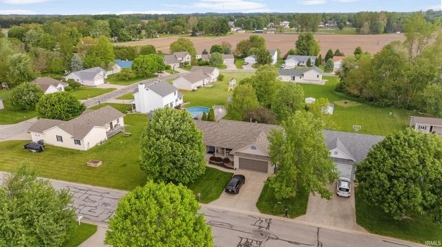 18991 Meadowflower Drive, New Paris, IN 46553