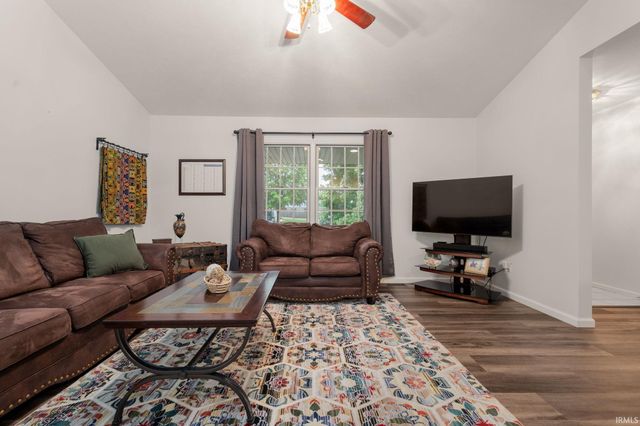 18991 Meadowflower Drive, New Paris, IN 46553