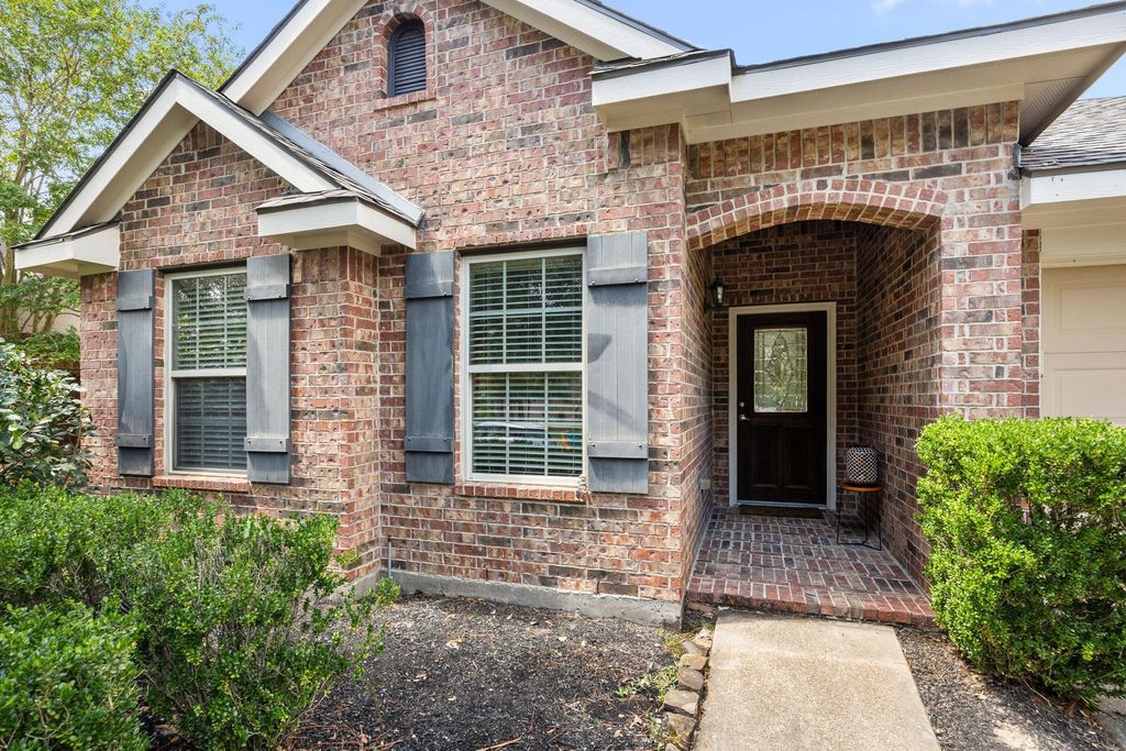 26 W Lasting Spring Cir, Spring, TX 77389