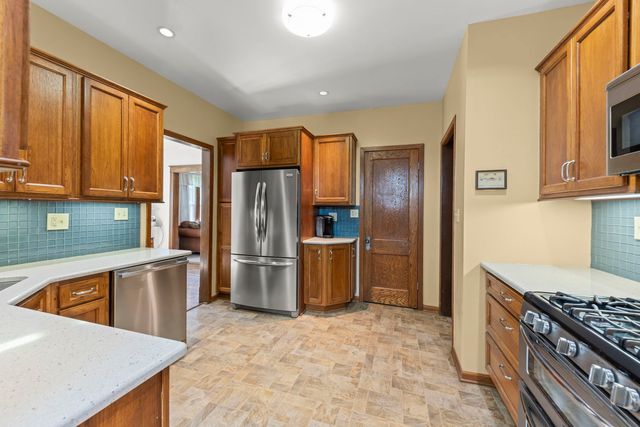 1924 Pine Road, Homewood, IL 60430