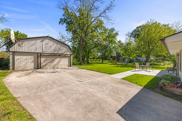 1924 Pine Road, Homewood, IL 60430