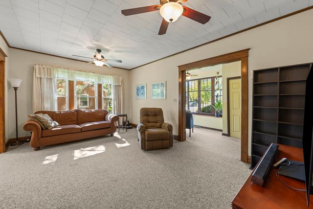 1924 Pine Road, Homewood, IL 60430